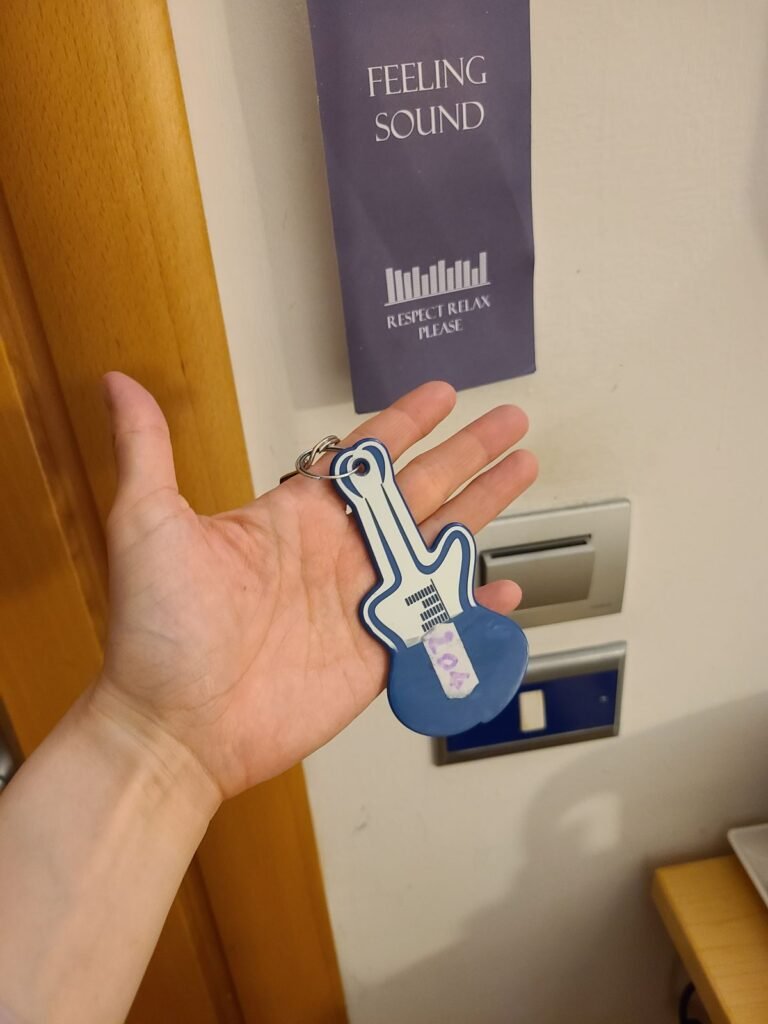 Room key at Hotel Franklin Feel The Sound